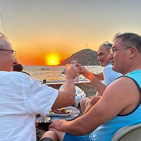 Szálloda Paradise Guemuesluek