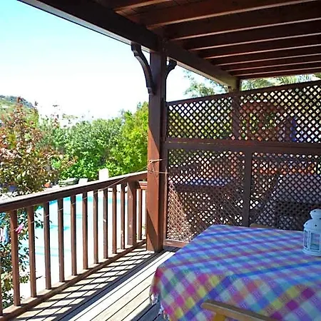 Paradise Guemuesluek Hotel Giris