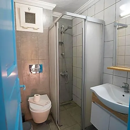 Paradise Guemuesluek Giriş